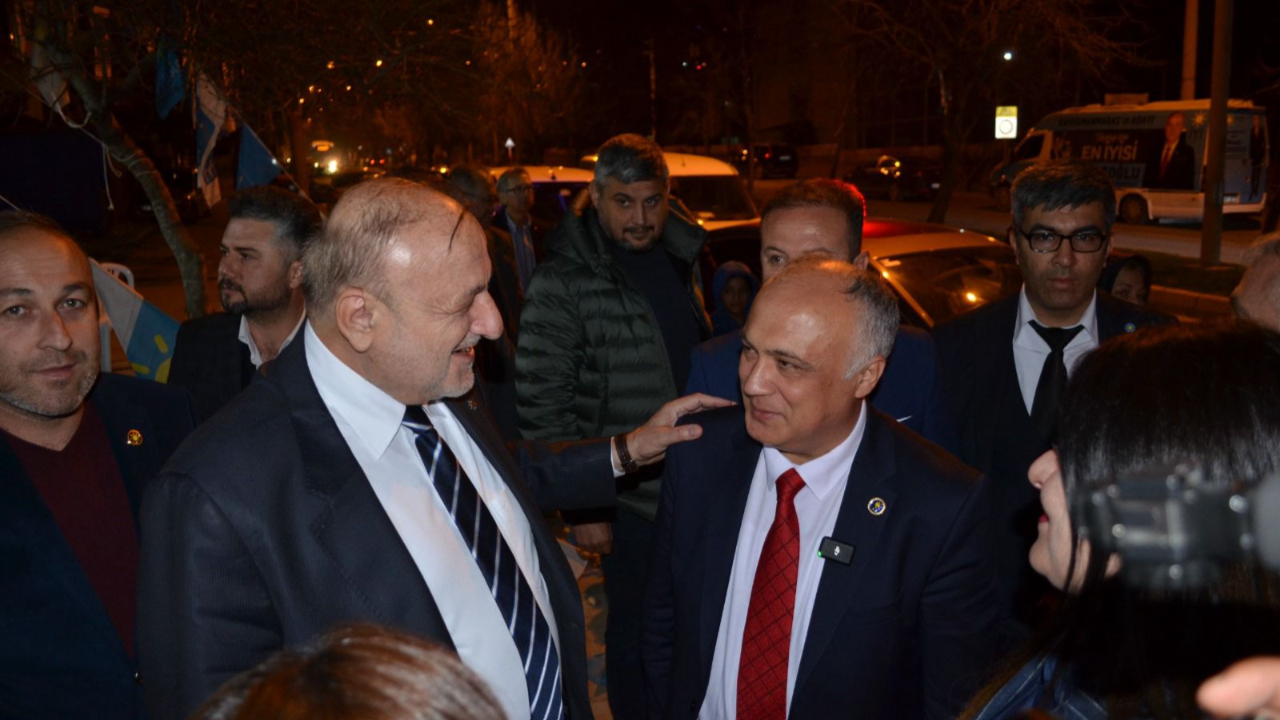 Oktay Vural, Başkan Adayı Selahaddin Can’ın seçim ofisini ziyaret etti