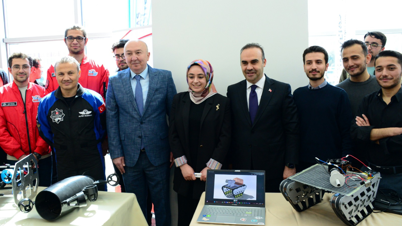 Sanayi ve Teknoloji Bakanı Mehmet Fatih Kacır ve İlk Astronotumuz Alper Gezeravcı KSÜ’de Gençlerle Buluştu