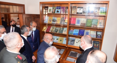 YAŞAR ALPARSLAN’IN İSMİ TARİH KÜLTÜR ARAŞTIRMA MERKEZİ’NDE YAŞATILACAK
