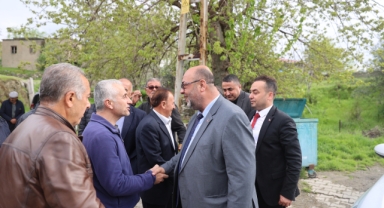 BAŞKAN AKPINAR, MAHALLE ZİYARETLERİ YAPARAK VATANDAŞLARLA HASBİHAL ETTİ