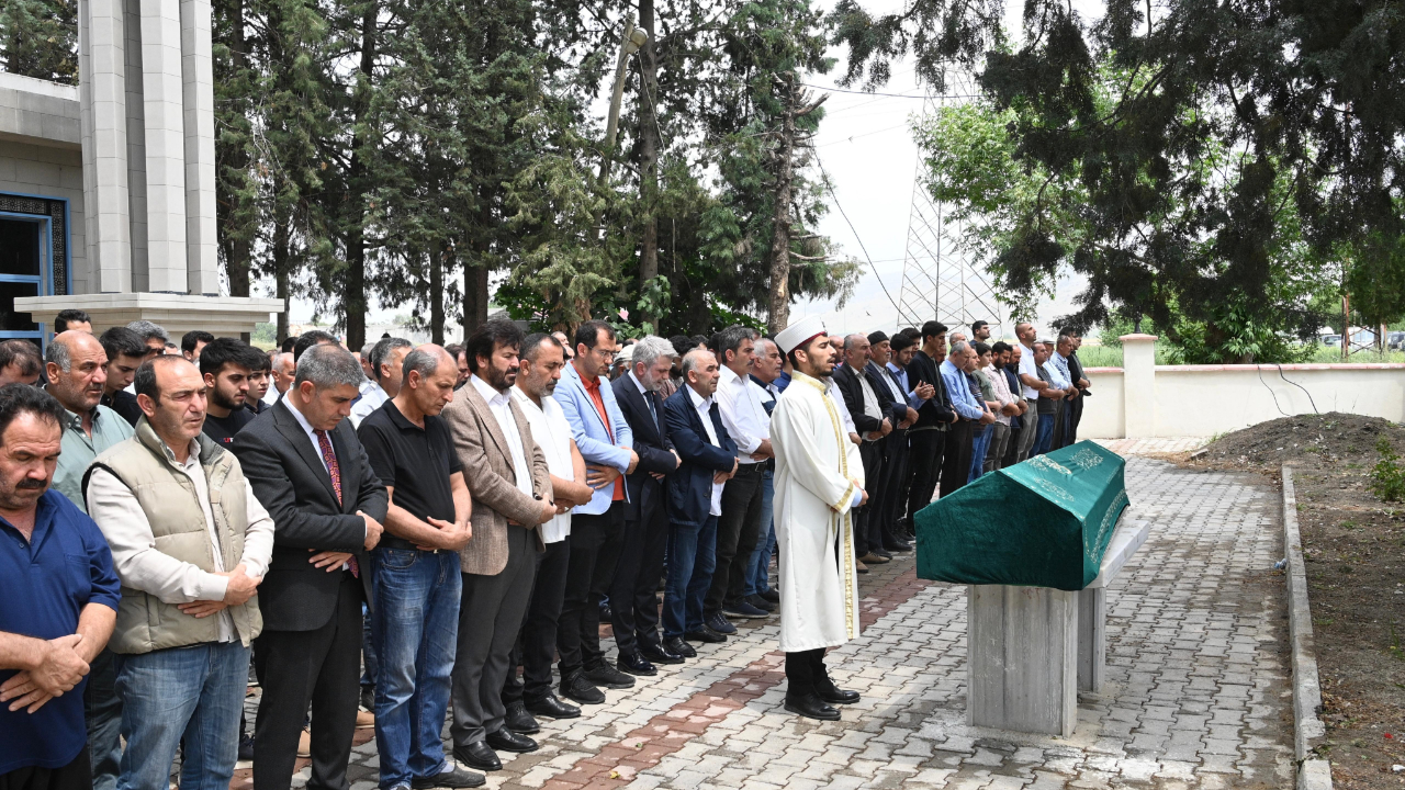 Başkan Görgel, Büyükşehir Personeli Taş’ın Cenaze Törenine Katıldı