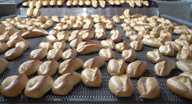 Büyükşehir, Günlük 60 Bin Ekmek ve Unlu Mamulü Vatandaşlara Ulaştırıyor