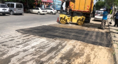 DULKADİROĞLU’NDA YOL BAKIM ÇALIŞMALARI DEVAM EDİYOR