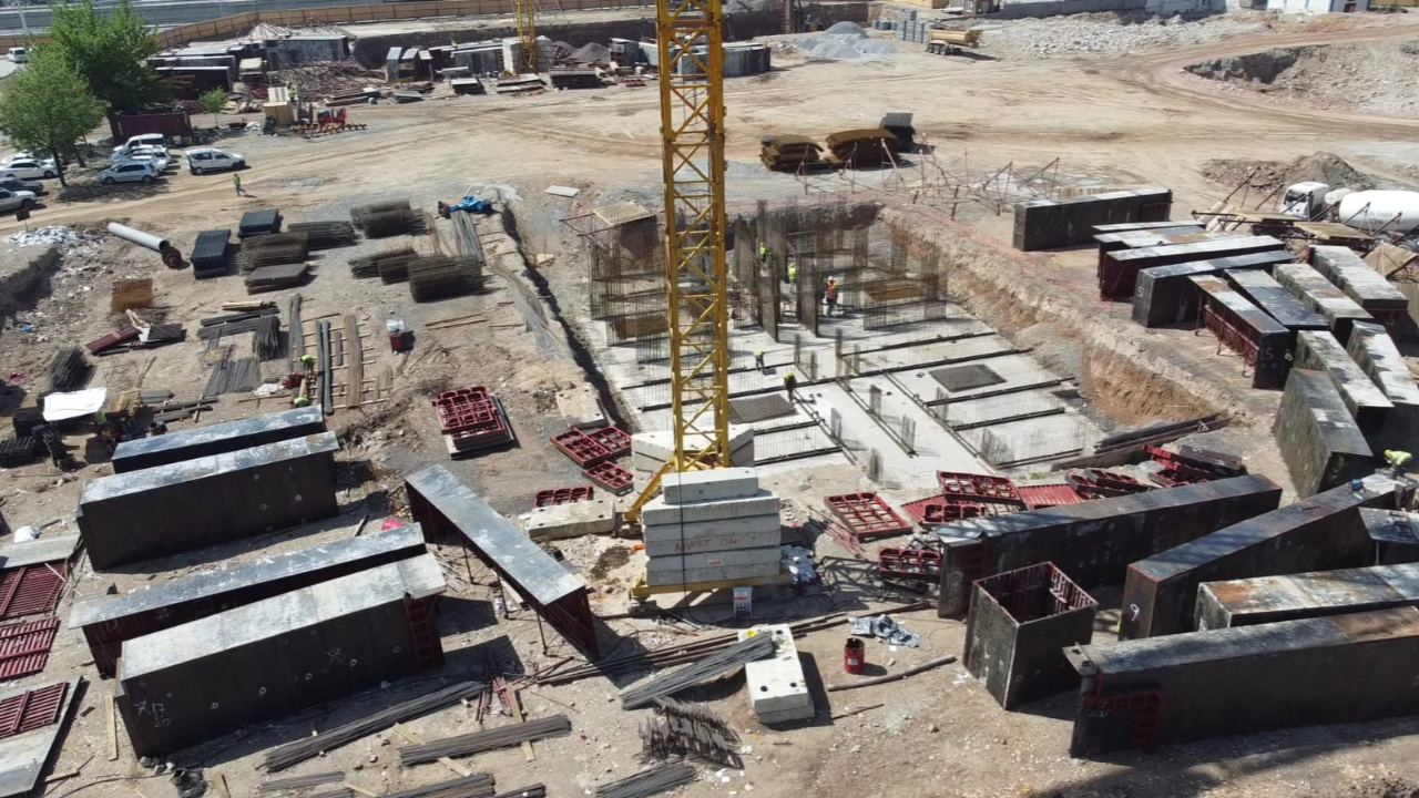 EBRAR SİTESİNDE YERİNDE DÖNÜŞÜM PROJESİ BAŞLADI