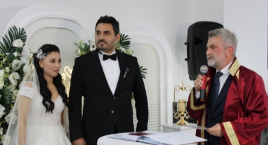 Kahramanmaraş Büyükşehir Belediye Başkanı Fırat Görgel ilk nikahını kıydı
