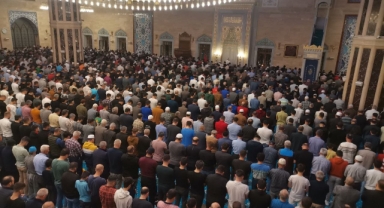 Kahramanmaraş'ta Abdulhamid Han Camii'nde 30 Bin Kişiyle Kadir Gecesi İdrak Edildi
