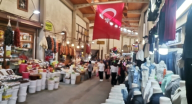 Kahramanmaraş'ta Bayram Hazırlıkları Başladı: Çarşılar Hareketlendi, Ev Hanımları Tatlı Yaptı