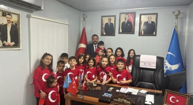 Kahramanmaraş Ülkü Ocakları İl Başkanı Dursun NAR 23 Nisan Ulusal Egemenlik ve Çocuk Bayramı dolayısıyla bir kutlama mesajı yayınladı.