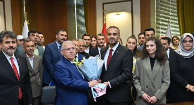 Onikişubat Belediye Başkanı Hanifi Toptaş, devir teslim töreniyle göreve başladı