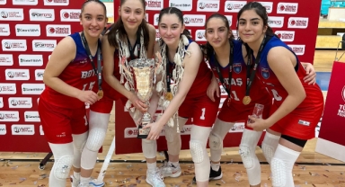 Rüya Şükran Güvenç turnuvanın en iyisi seçildi