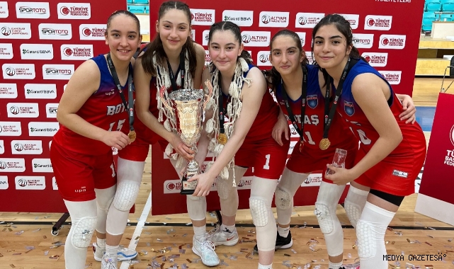 Rüya Şükran Güvenç turnuvanın en iyisi seçildi