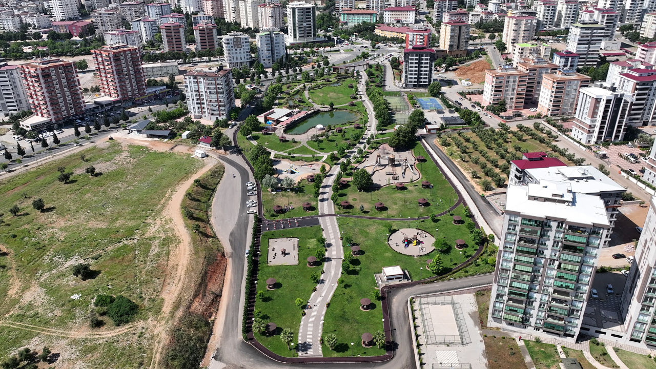 Başkan Görgel; “Şehir Genelinde 300 Personelle Yeşil Alanların Bakımını Sürdürüyoruz”
