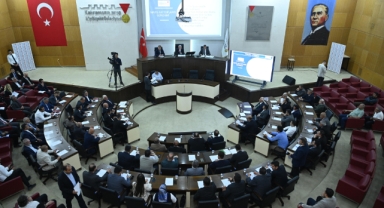 Büyükşehir’de Canlı Yayınlanan İlk Meclis Toplantısı Gerçekleştirildi