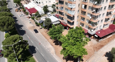 Büyükşehir, İsmet Karaokur Bulvarı’nda Yaya Trafiğini İyileştiriyor