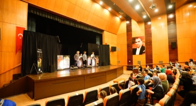 Çocuklar “Kömür Adam” Gösterisini Çok Sevdi