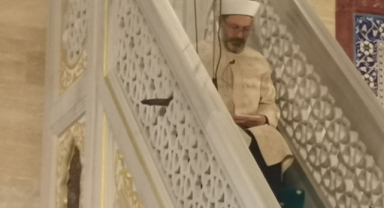 DİYANET İŞLERİ BAŞKANI ERBAŞ, MARAŞ'TA HUTBE İRADETİ VE CUMA NAMAZI KILDIRDI