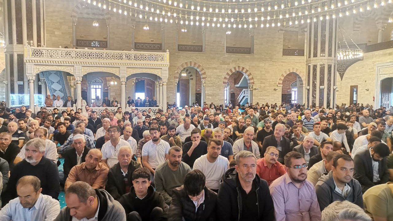 DİYANET İŞLERİ BAŞKANI ERBAŞ, MARAŞ'TA HUTBE İRADETİ VE CUMA NAMAZI KILDIRDI