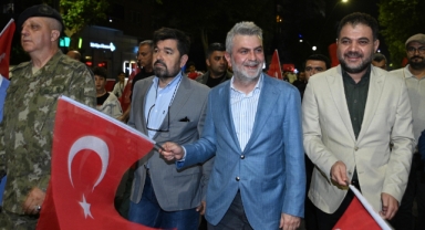 Kahramanmaraş’ta 19 Mayıs Coşkusu Fener Alayı ile Başladı