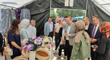 TÜRKOĞLU İLÇESİNDE KURSİYERLERİN EL EMEĞİ ÜRÜNLERİNE YOĞUN İLGİ