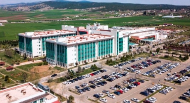 Az Hasarlı Necip Fazıl Hastanesi yıkılacak mı?