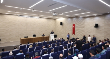 Başkan Toptaş’ın müjdesiyle belediye personeli çifte bayram yapacak