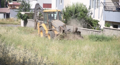 DULKADİROĞLU BELEDİYESİ PARK VE BAHÇE MÜDÜRLÜĞÜ'NDEN BAYRAM HAZIRLIĞI