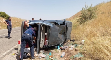 Nurhak’ta otomobil takla attı: 2 yaralı
