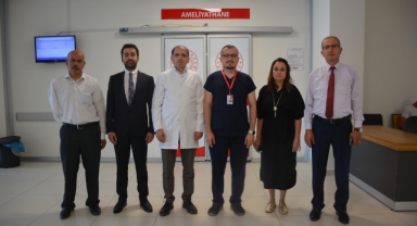 PAZARCIK DEVLET HASTANESİ BÜNYESİNDE İLK DEFA MİKROCERRAHİ İLE BEL FITIĞI AMELİYATI YAPILDI