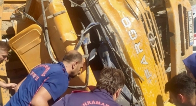 Andırın’da hafriyat kamyonu devrildi: 2 yaralı
