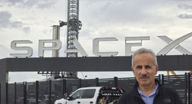 BAKAN URALOĞLU, SPACEX’İN TEKSAS’TAKİ ÜRETİM VE FIRLATMA TESİSİ’Nİ İNCELEDİ