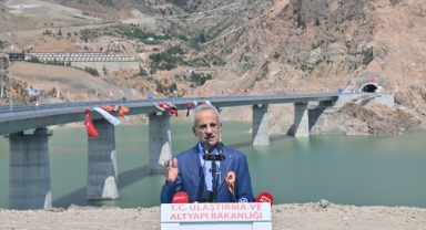 BAKAN URALOĞLU YUSUFELİ MERKEZ VİYADÜĞÜ AÇILIŞ TÖRENİNE KATILDI