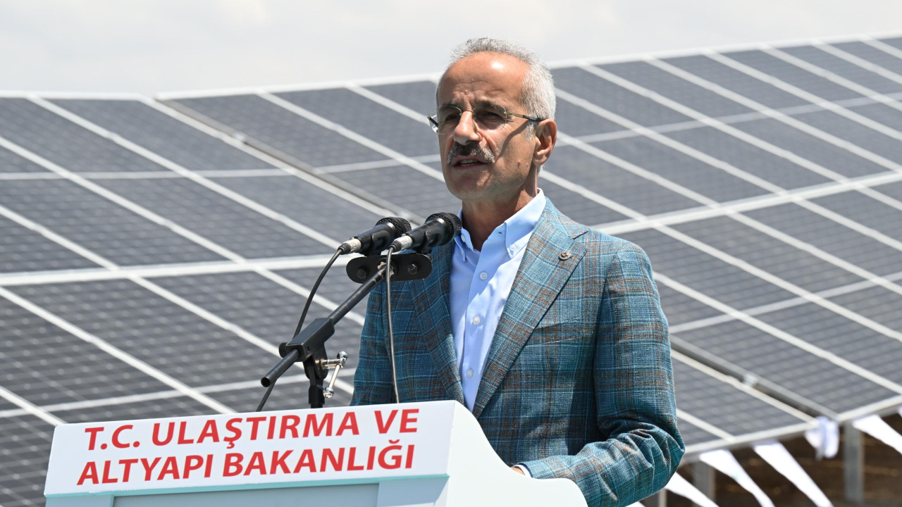 KARAYOLLARI ENERJİSİNİ GES’TEN ALACAK