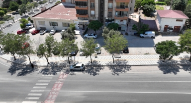 Mustafa Or Caddesi’ndeki Yaya Yolları Yenileniyor