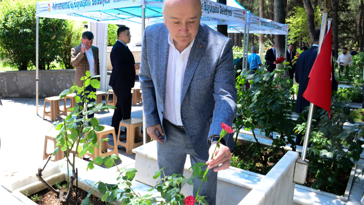 Rektör Prof. Dr. Alptekin Yasım, Şehir Protokolü ile Birlikte 15 Temmuz Demokrasi ve Milli Birlik Günü Etkinliklerine Katıldı