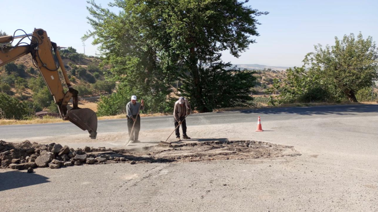 YUSUFHACILI MAHALLESİ’NDE ASFALT ÇALIŞMALARI DEVAM EDİYOR