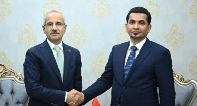 BAKAN URALOĞLU, IRAK ULAŞTIRMA BAKANI REZZAK MUHEYBES ES-SADAVİ İLE BAĞDAT’TA KALKINMA YOLU’NU GÖRÜŞTÜ