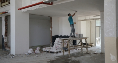 Büyükşehir, Göksun ve Elbistan Otogarlarında Depremin İzlerini Siliyor