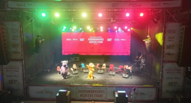 Çocuklar Fuarda Kaptan Pengu ve Arkadaşlarıyla Buluştu