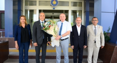 Cumhuriyet Halk Partisi Heyeti ‘Eğitim Buluşmaları’ Kapsamında Rektör Yasım’ı Ziyaret Etti