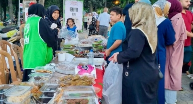 Kahramanmaraş'ta Gazze'ye Yararına Hayır Çarşısı Kuruldu