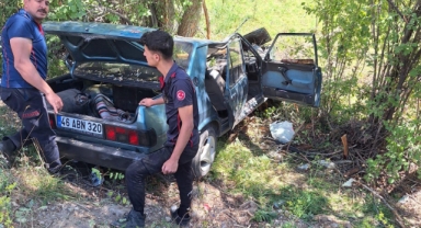 Kahramanmaraş’ta otomobil ağaca çarptı: 3 yaralı