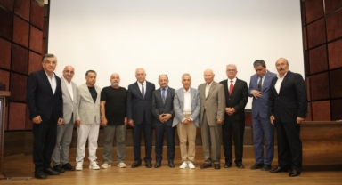 Kastamonu'da vefa gecesi. Donat ve Dim'e onur ödülü.