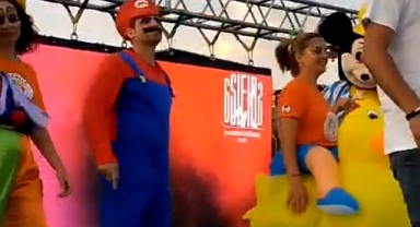 Kızılay ve Aile ve Sosyal Hizmetler Bakanlığı, 6 Şubat 2023 depreminden etkilenen çocuklar için Batıpark Spor Tesisleri'nde bir etkinlik düzenledi.