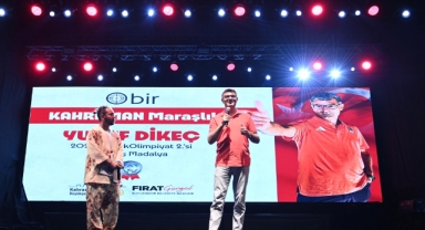 Milli Sporcu Yusuf Dikeç, Ağustos Fuarı’nda Hemşehrileriyle Buluştu