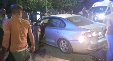 Türkoğlu’da iki otomobil çarpıştı: 2 yaralı