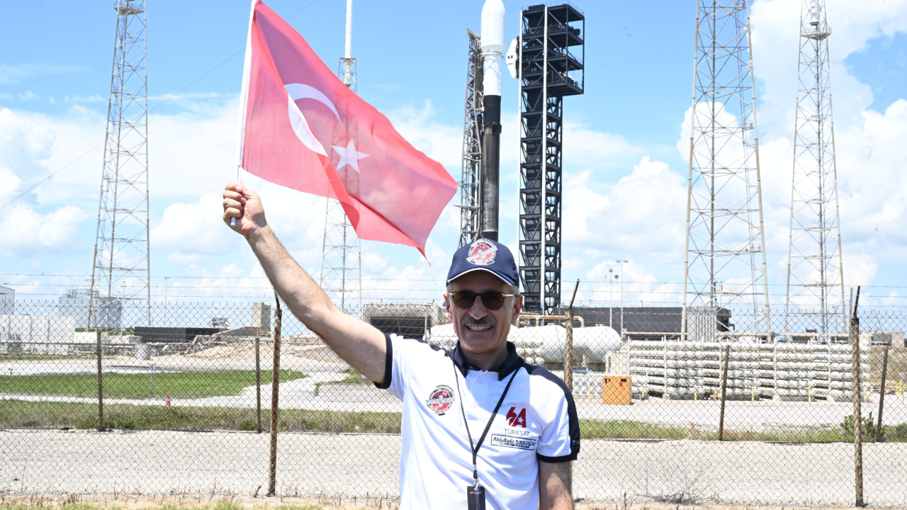 TÜRKSAT 6A'NIN YÖRÜNGE YOLCULUĞU SÜRÜYOR