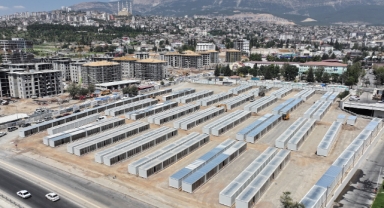 Yeni Geçici Çarşının Kurulumu Hızla Sürüyor