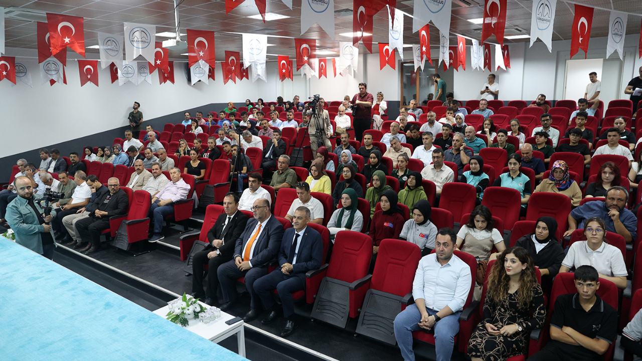 BAŞKAN AKPINAR: “GENÇLERİMİZ BİLİMİN IŞIĞINDA, ERDEM VE AHLAK ÇERÇEVESİNDE YETİŞSİN”