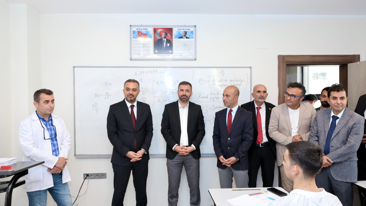 Başkan Toptaş, Üniversite Hazırlık Kursu’nda yeni dönemi başlattı