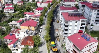 Büyükşehir Andırın’da Ana Arterlerin Asfaltını Bir Bir Yeniliyor
